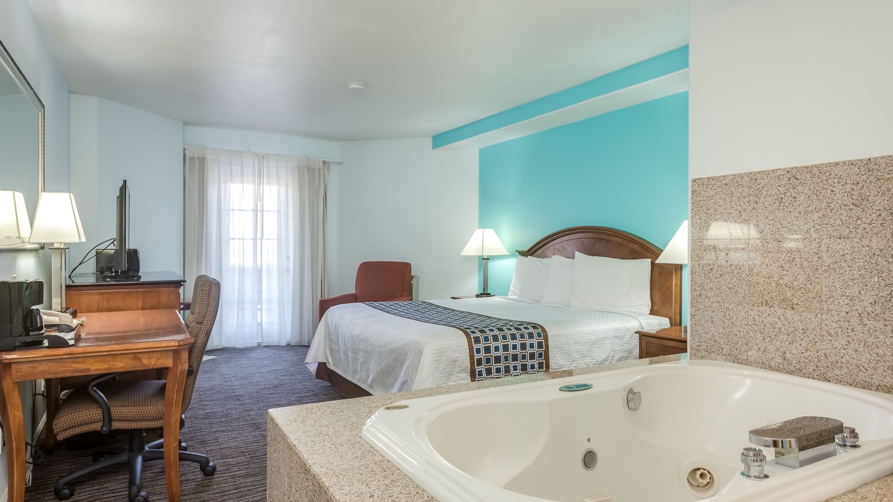 Photo of Bedroom in Linda Mar