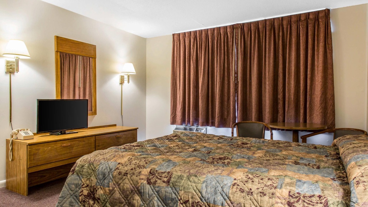 Photo of Bedroom in Waterford