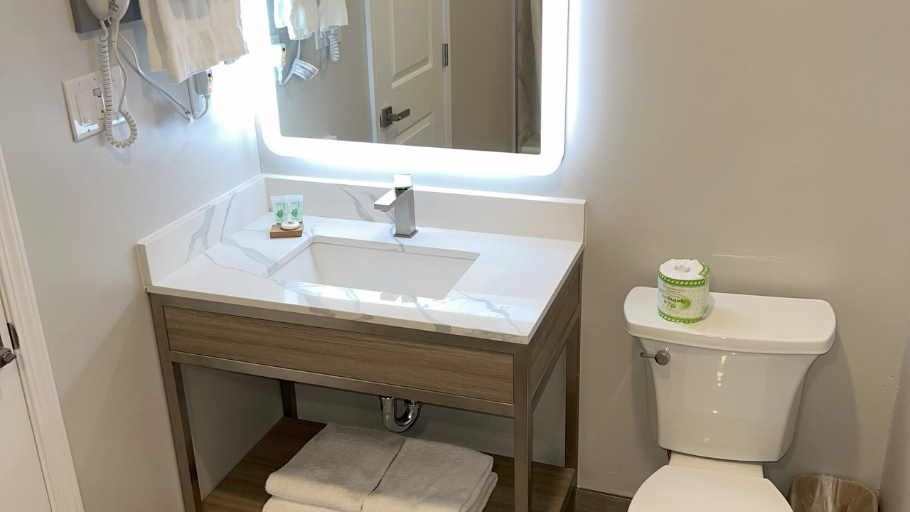 Photo of Bathroom in Cow Hollow