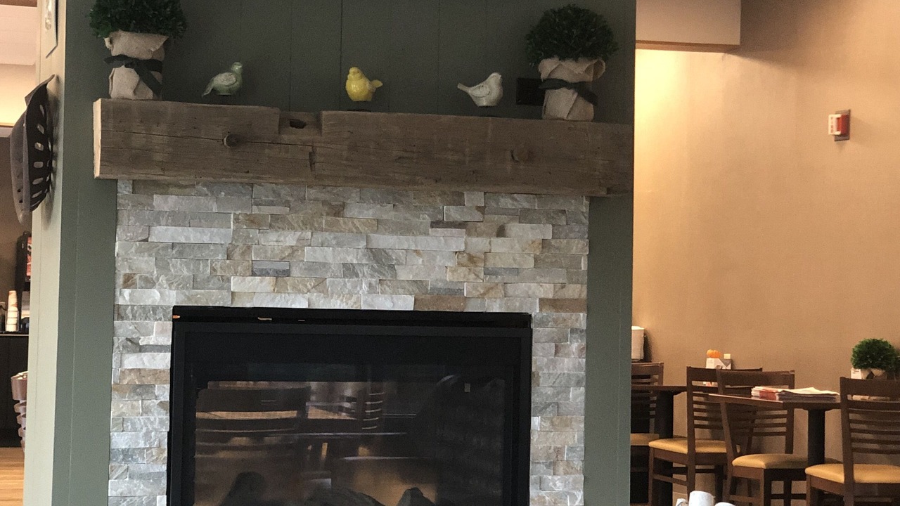 Photo of Livingroom in Shelburne