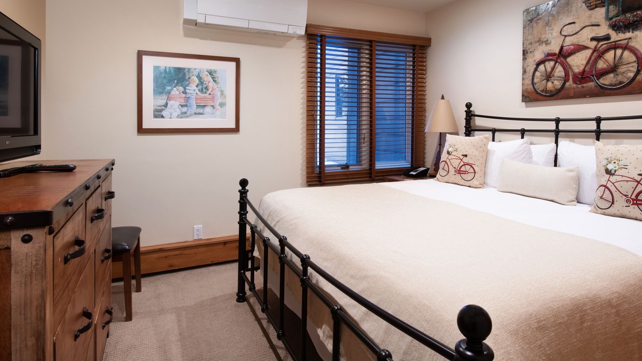 Photo of Bedroom in Aspen