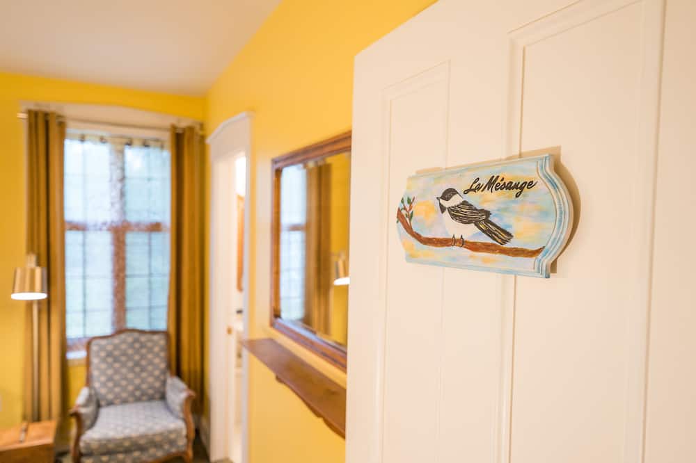 Photo of Bedroom in Bolton-Est
