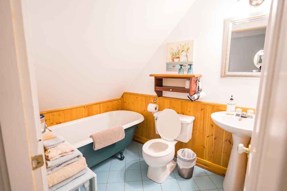 Photo of Bathroom in Bolton-Est