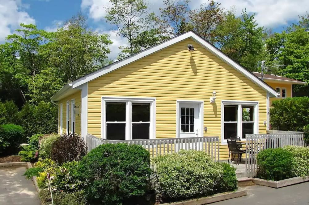 Photo of Outdoor in Boutiliers Point