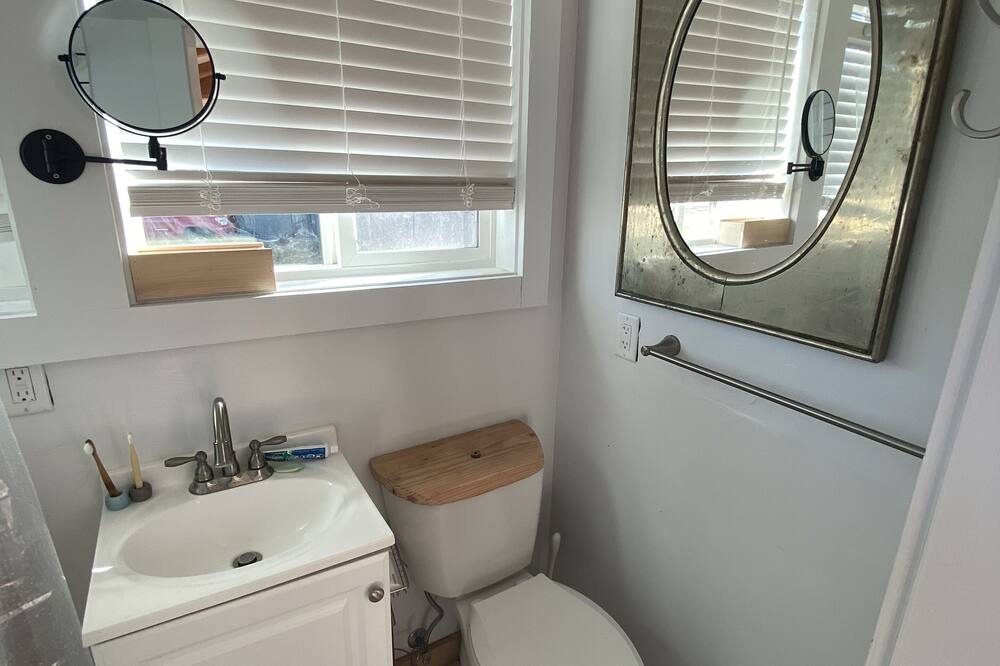 Photo of Bathroom in Riverhead