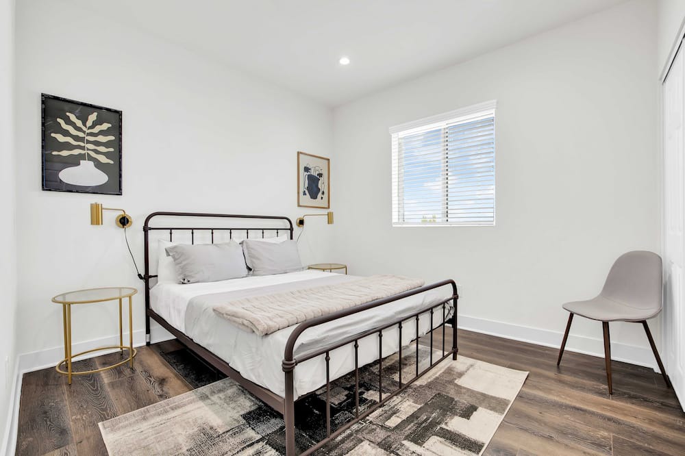 Photo of Bedroom in Westlake