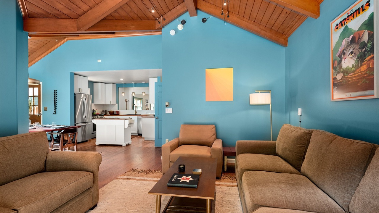 Photo of Livingroom in Redstone