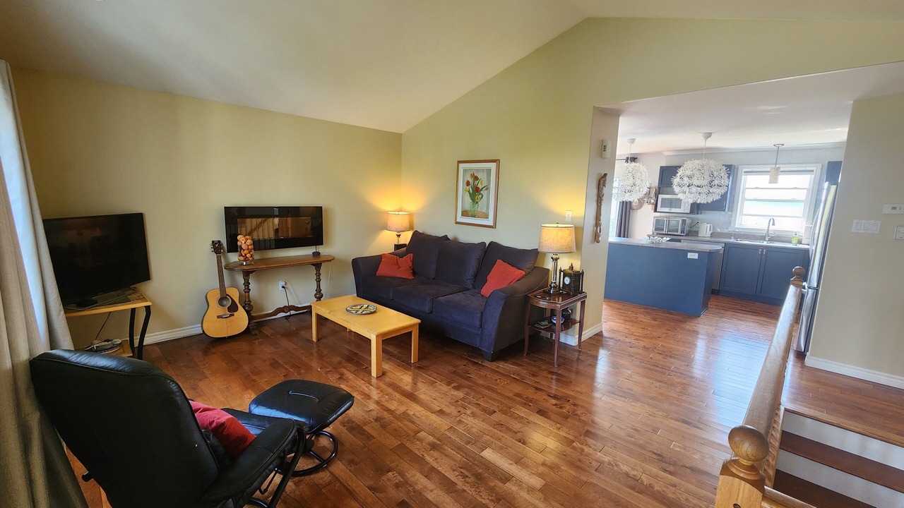 Photo of Livingroom in Eastern Passage
