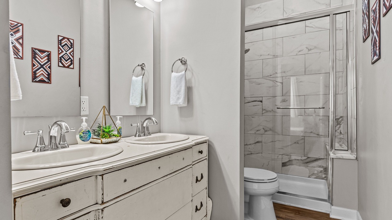Photo of Bathroom in Benton Park