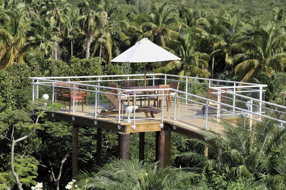 Photo of Outdoor in Plum Bay