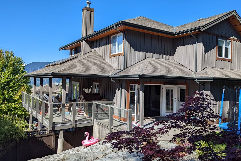 Photo of Outdoor in Garibaldi Highlands