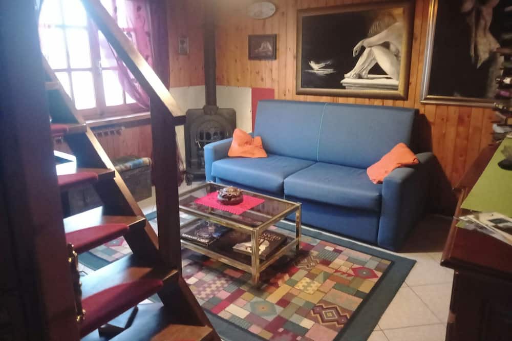 Photo of Livingroom in Villa-Nabian