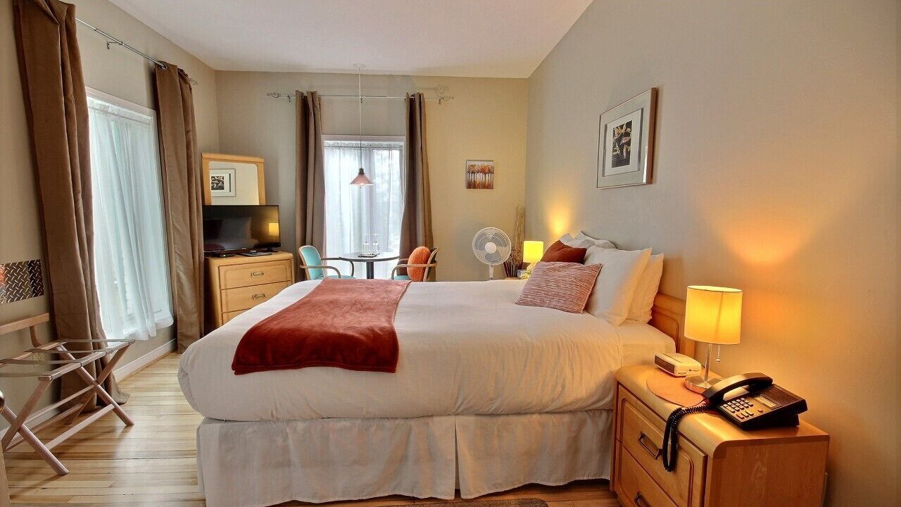 Photo of Bedroom in North Hatley