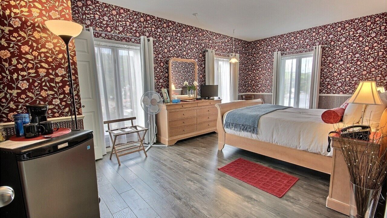 Photo of Bedroom in North Hatley