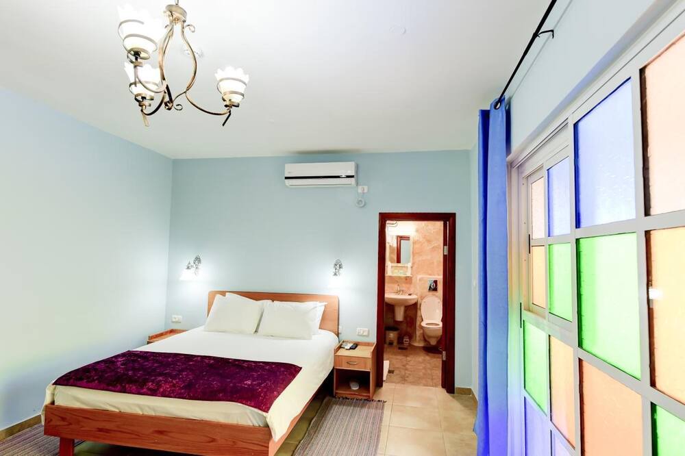Photo of Bedroom in Bethlehem