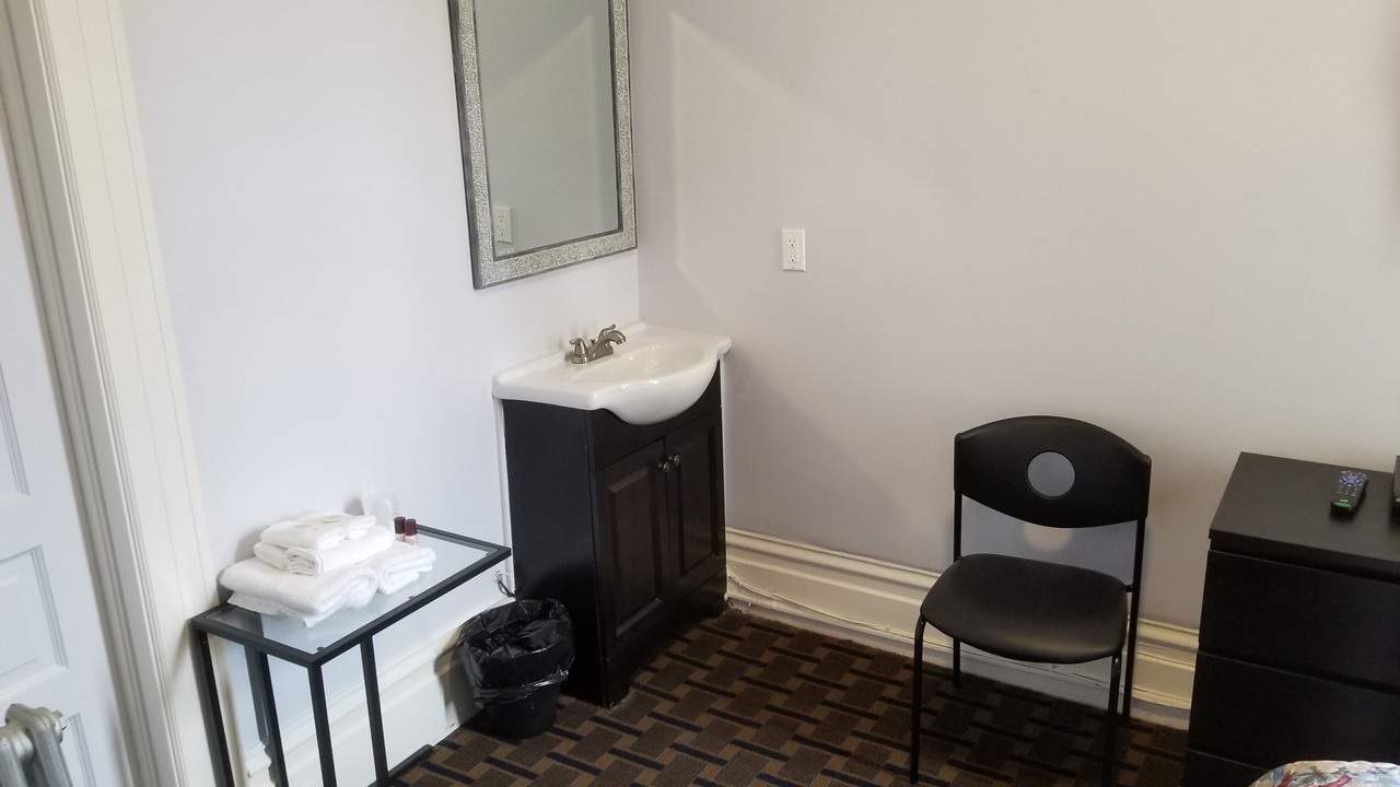 Photo of Bathroom in Duboce Triangle