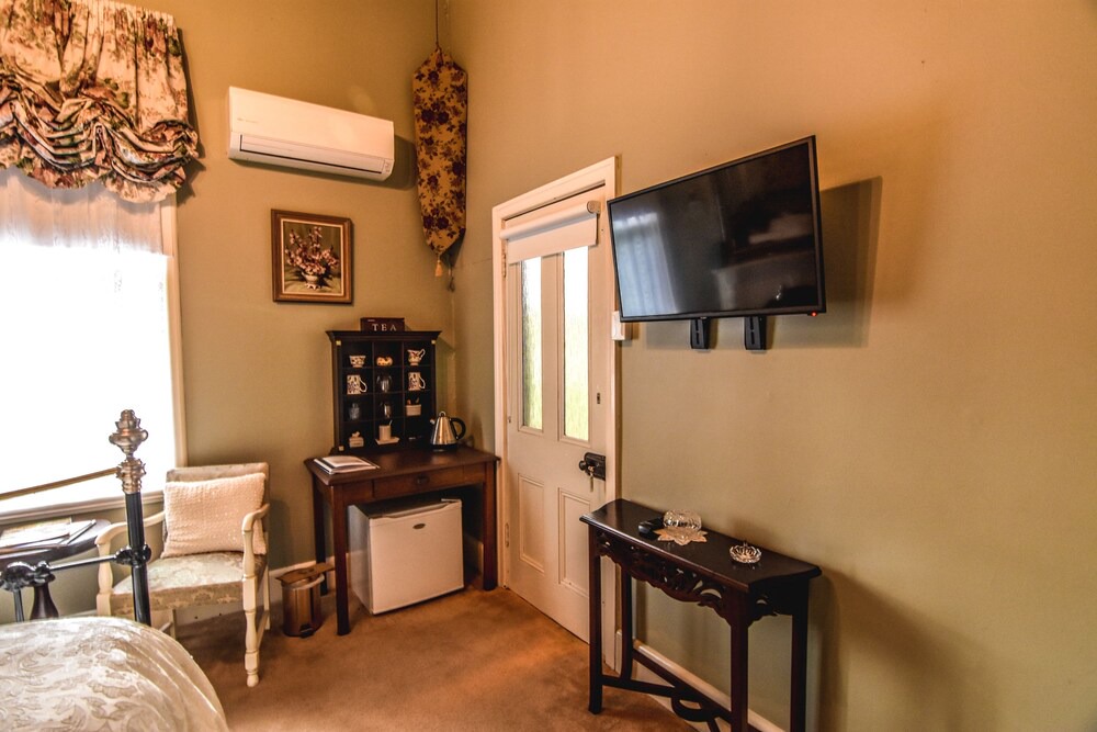 Photo of Bedroom in Cobden