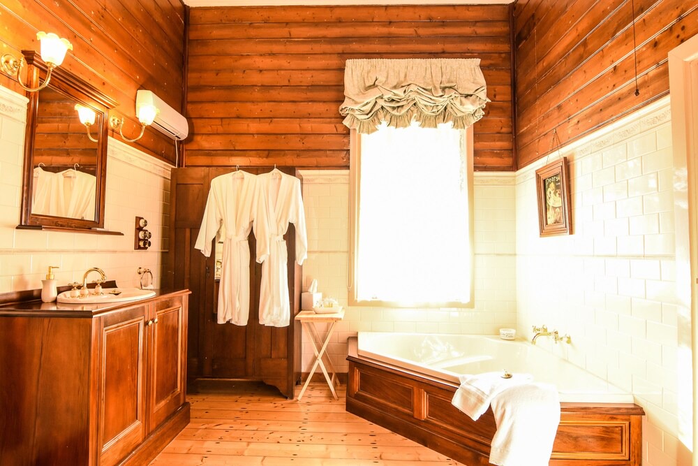 Photo of Bathroom in Cobden