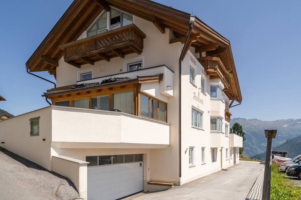 Photo of Buildings in Fiss
