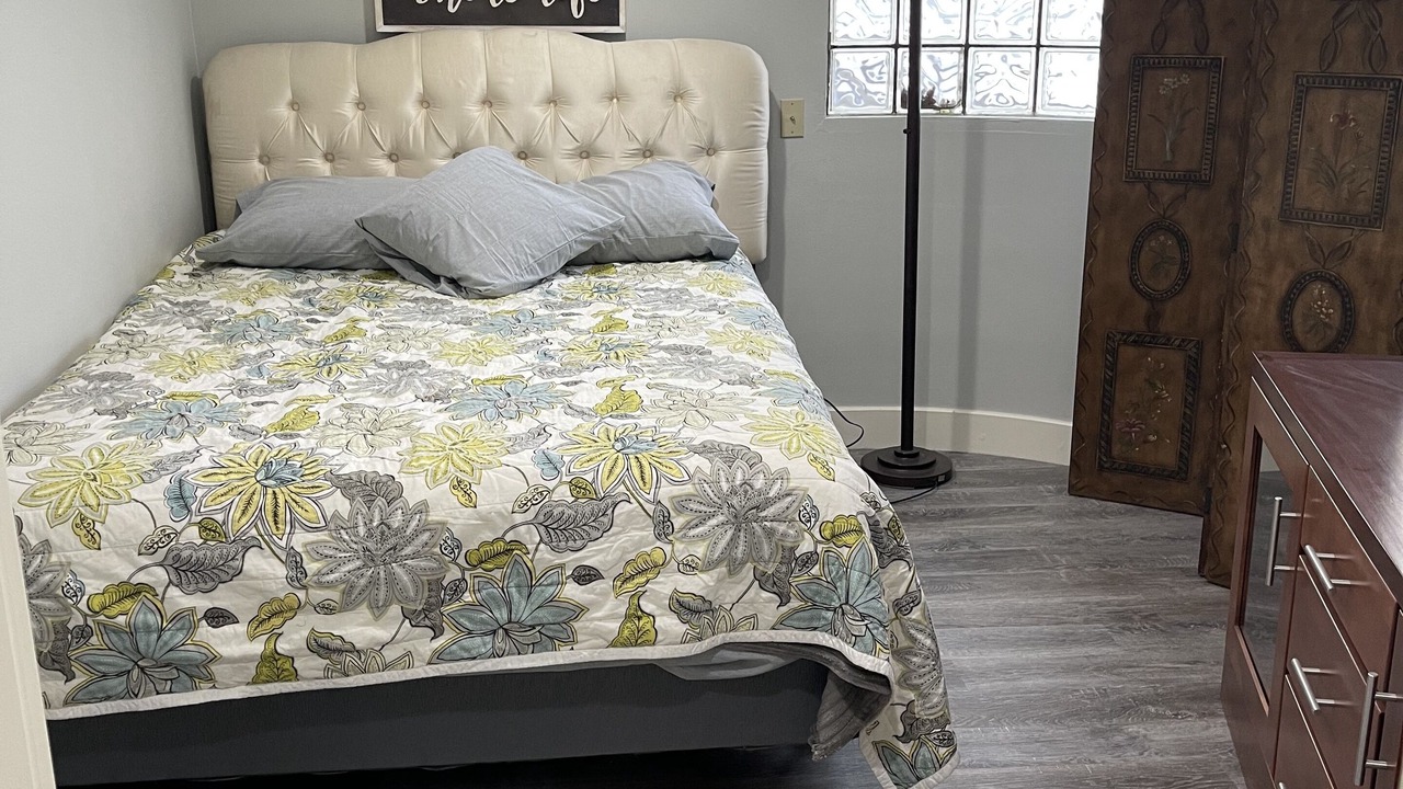 Photo of Bedroom in Brownstown
