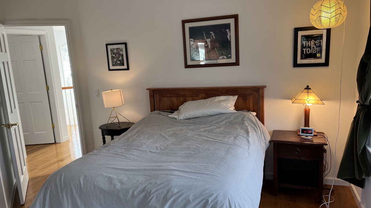 Photo of Bedroom in Greenport West