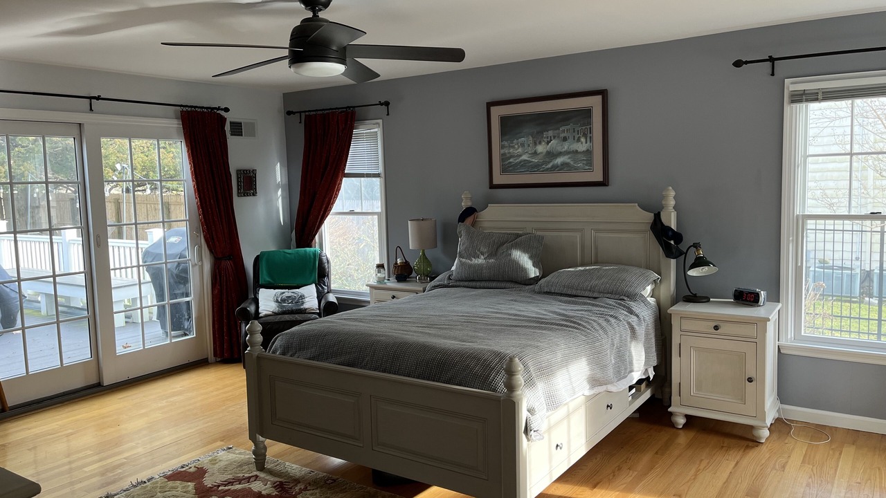 Photo of Bedroom in Greenport West