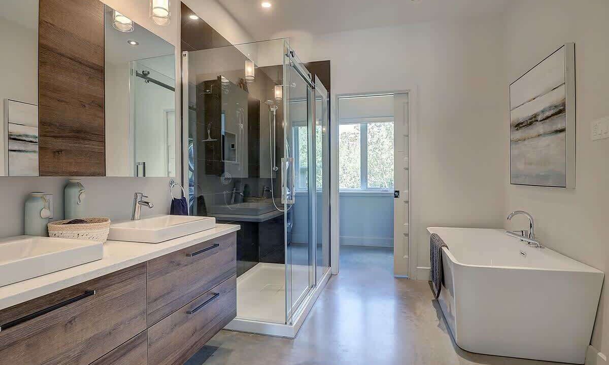 Photo of Bathroom in Stanstead Township