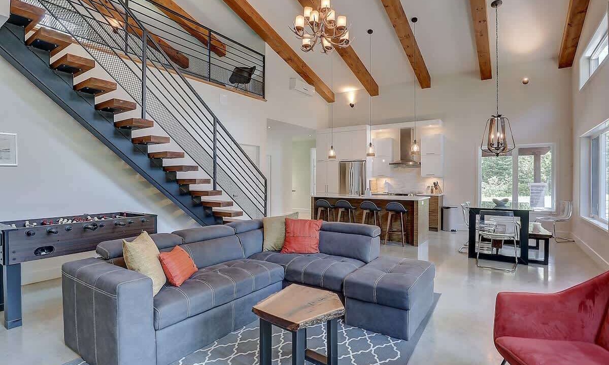 Photo of Livingroom in Stanstead Township