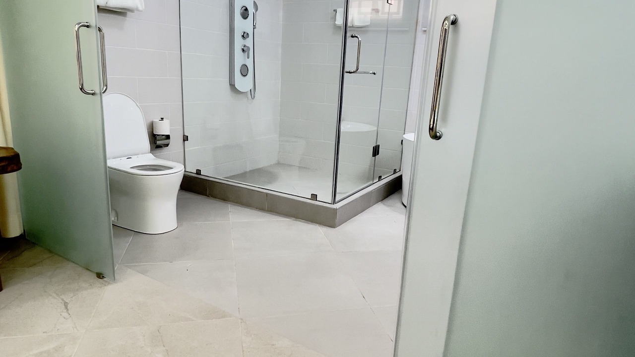 Photo of Bathroom in Santeo