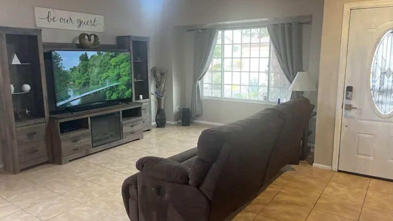 Photo of Livingroom in Alta Mesa Community Association