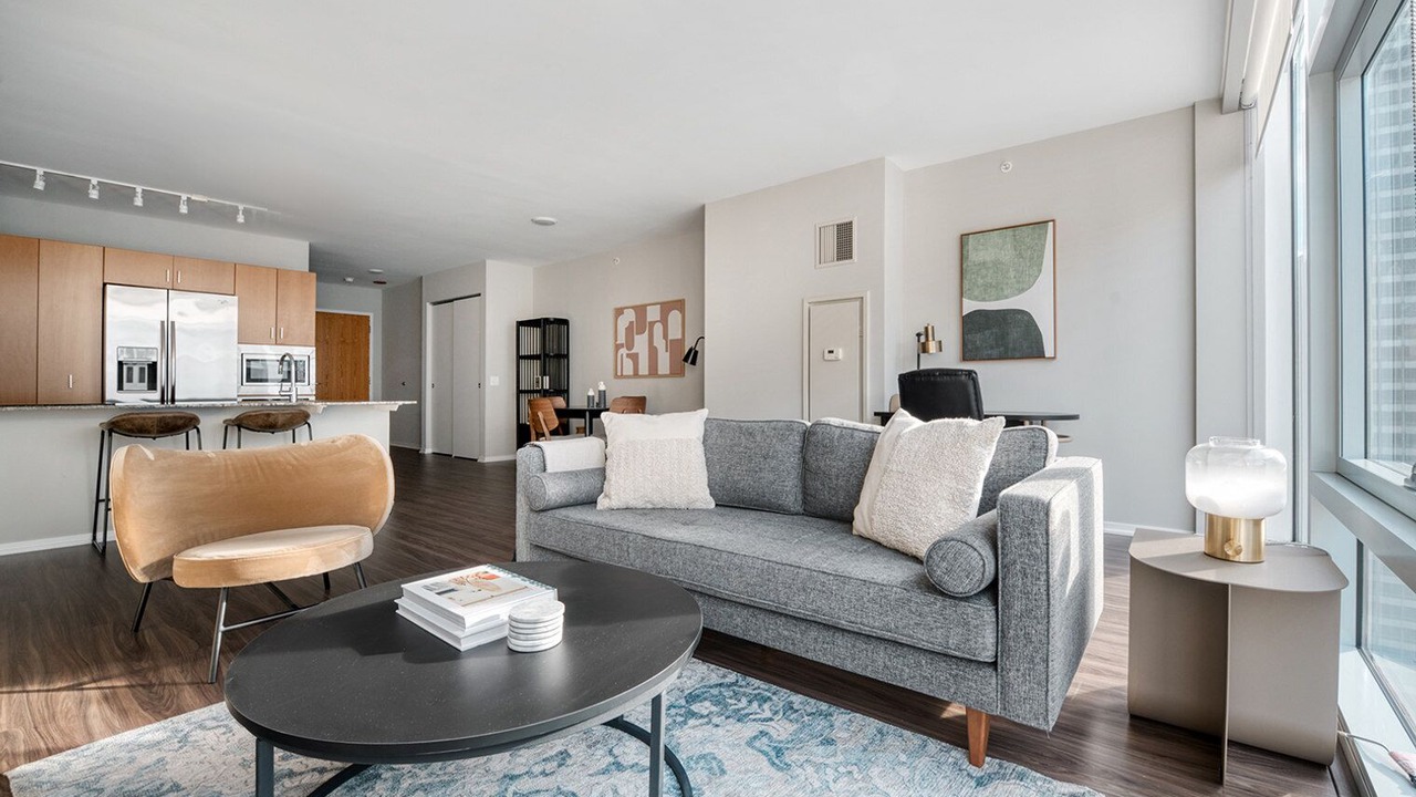 Photo of Livingroom in Streeterville
