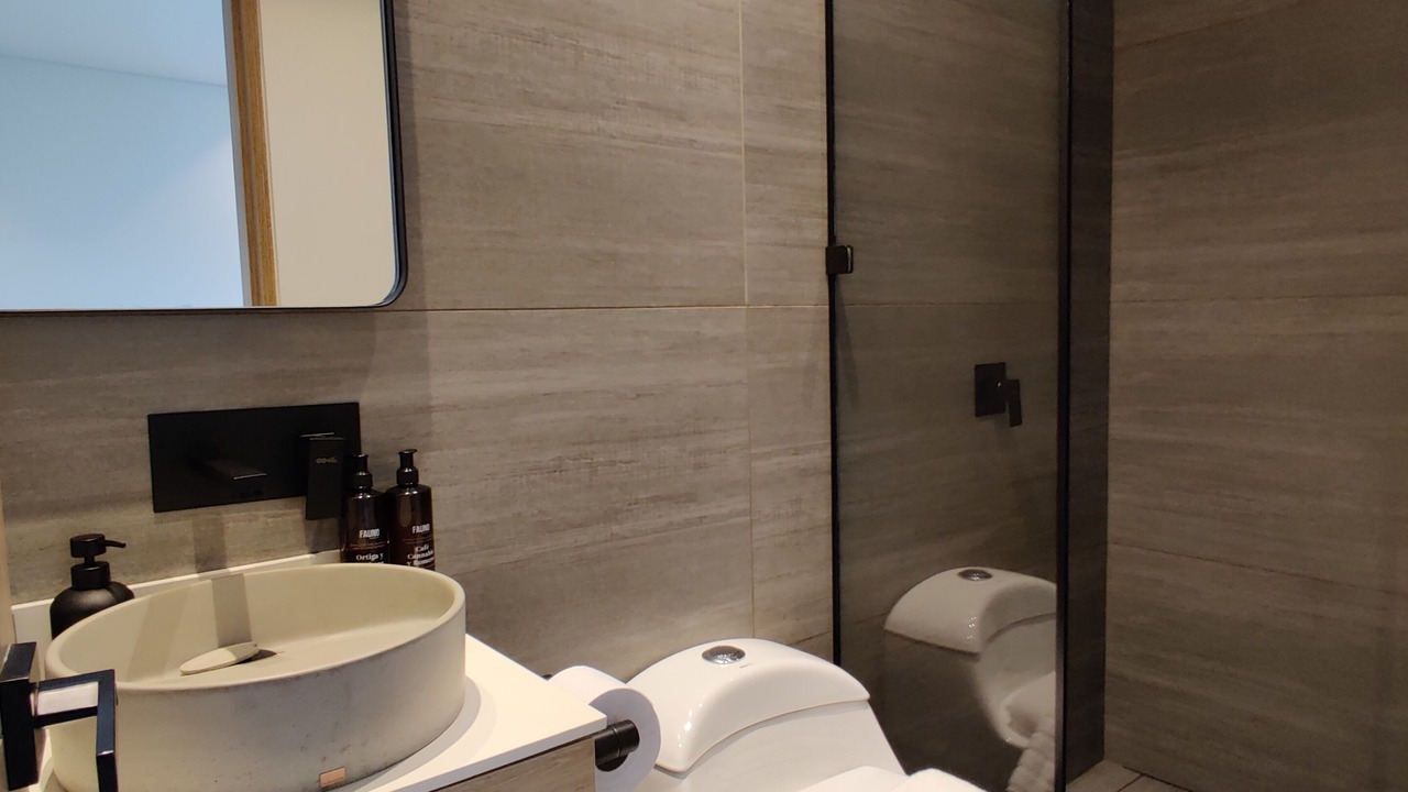 Photo of Bathroom in Lalinde