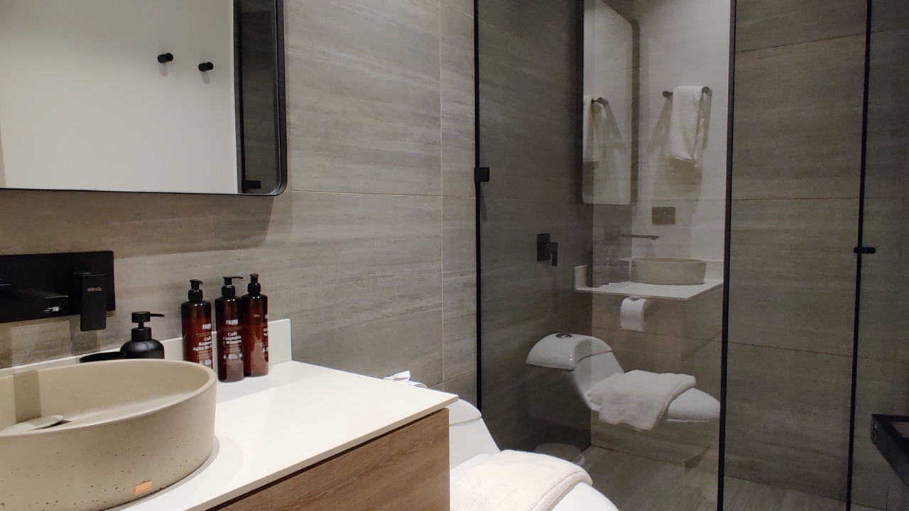 Photo of Bathroom in Lalinde