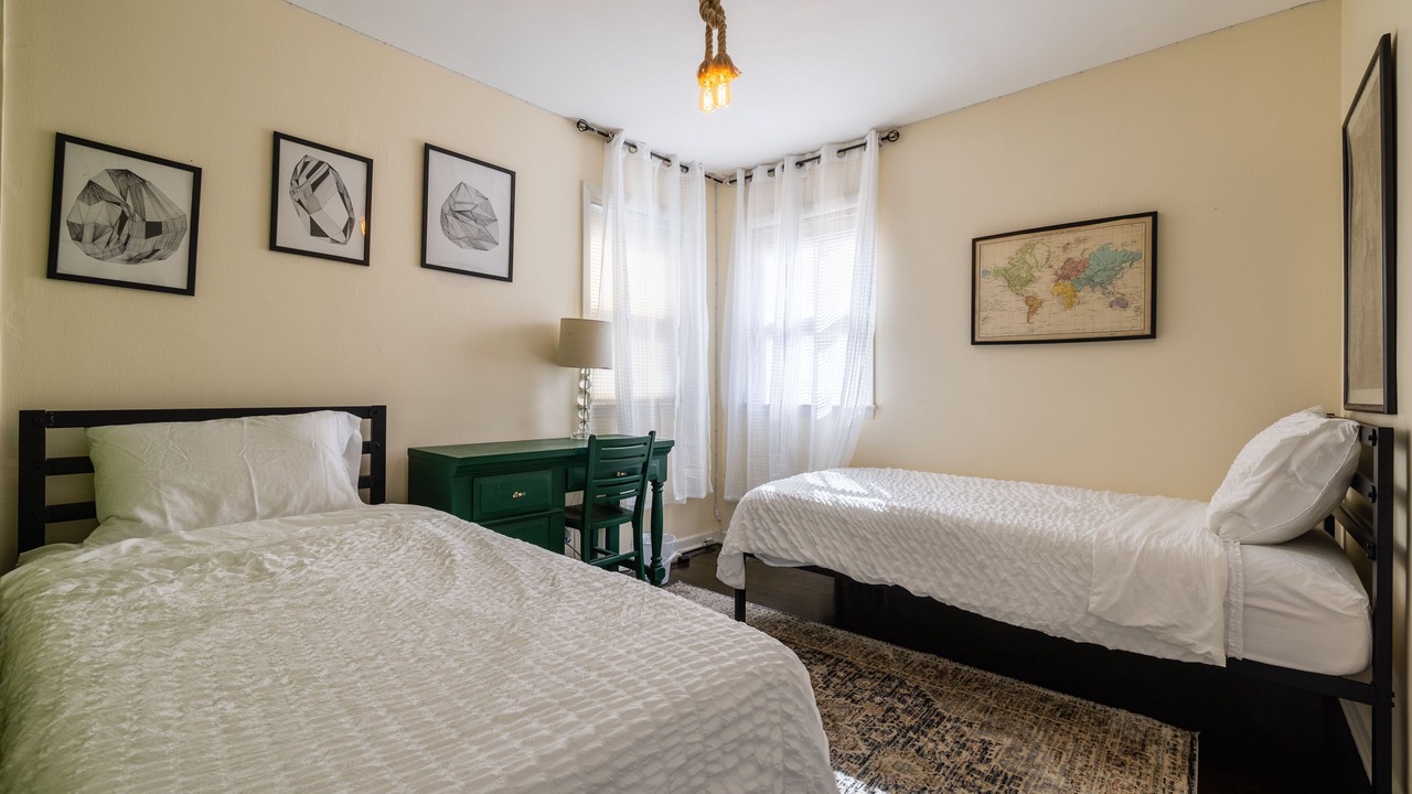 Photo of Bedroom in Evanston
