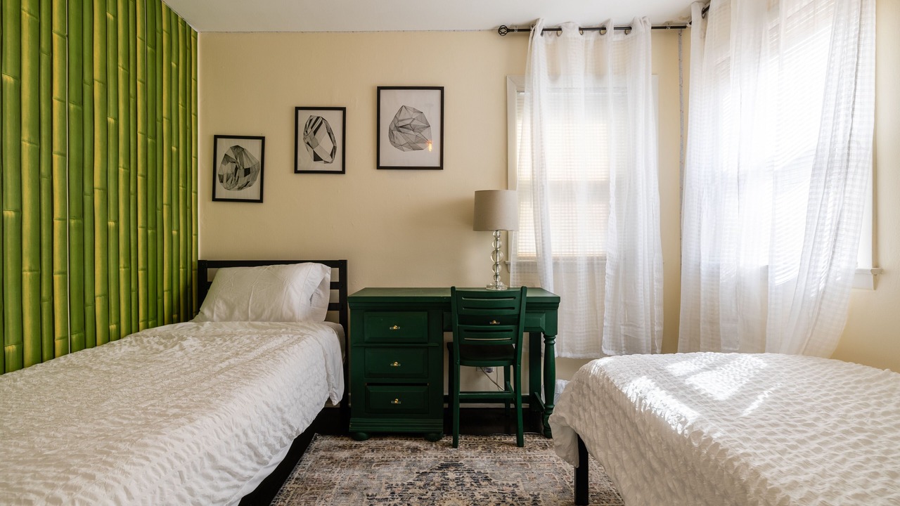 Photo of Bedroom in Evanston