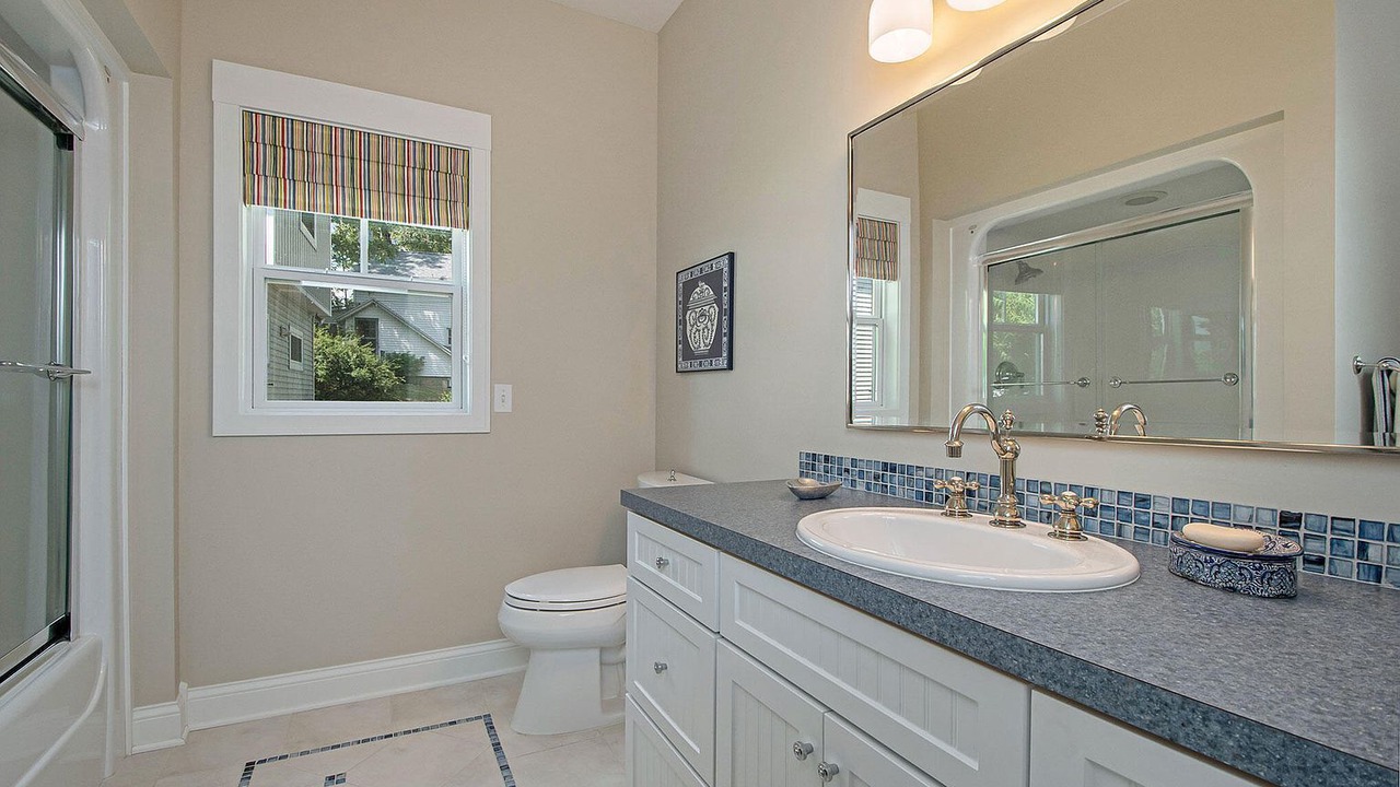 Photo of Bathroom in Gowen