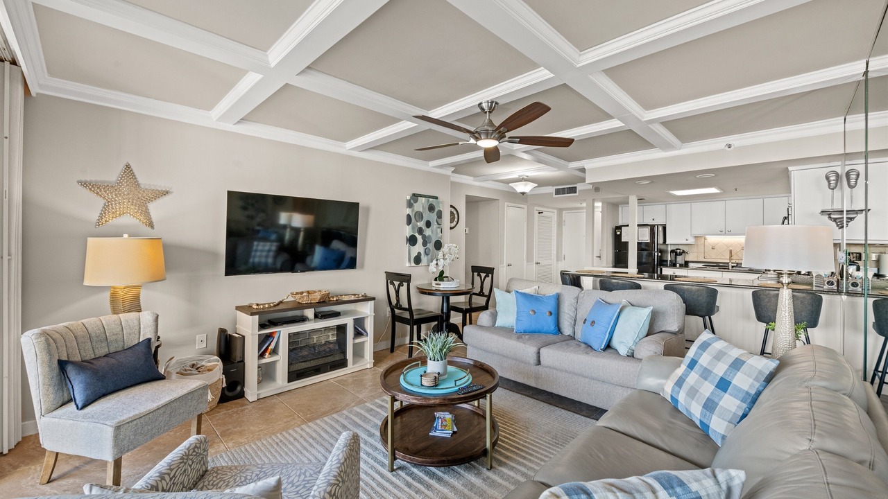 Photo of Livingroom in Arcadian Shores