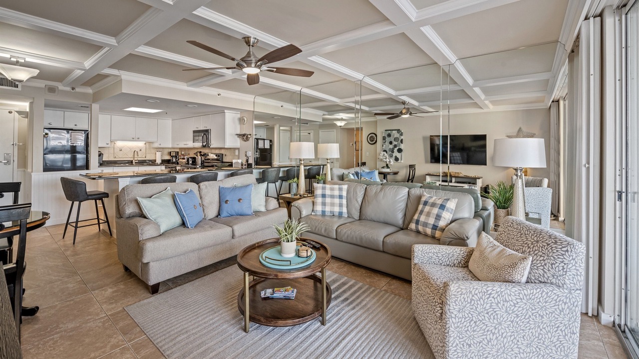 Photo of Livingroom in Arcadian Shores
