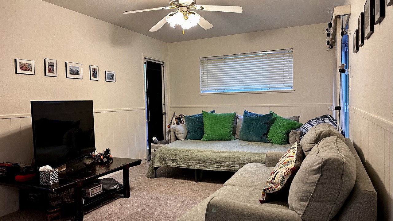 Photo of Bedroom in Millbrae