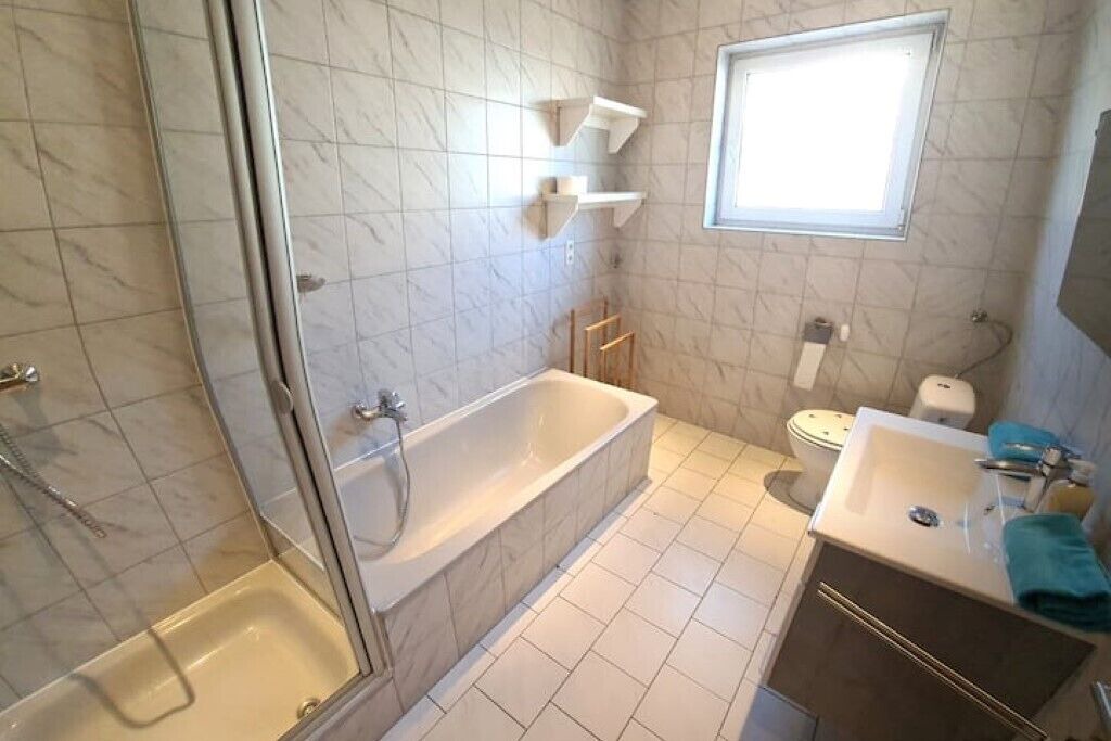 Photo of Bathroom in Rust