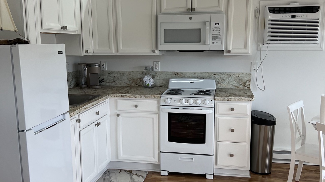 Photo of Kitchen in Middlefield
