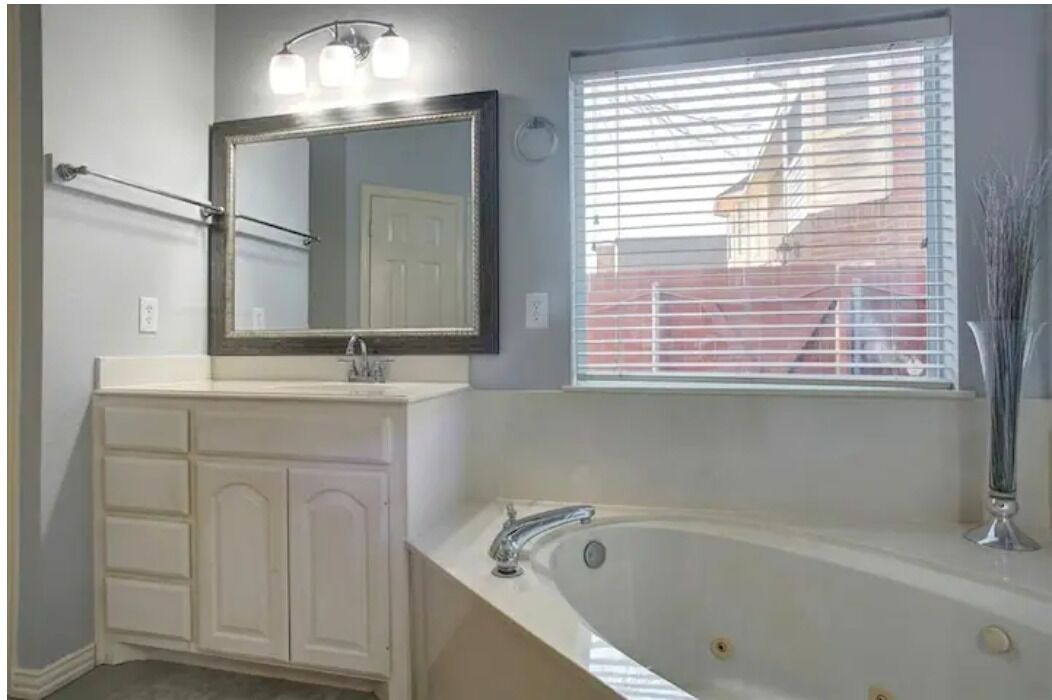 Photo of Bathroom in Murphy