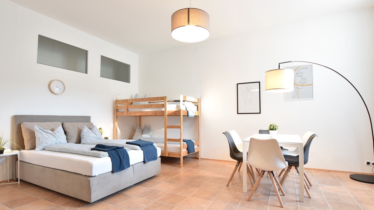 Photo of Bedroom in Innsbruck City Centre