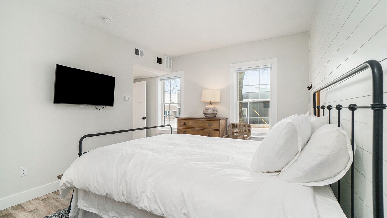 Photo of Bedroom in Onekama