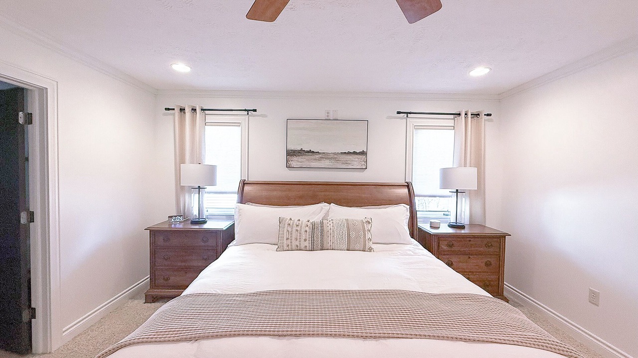 Photo of Bedroom in Silver Lake