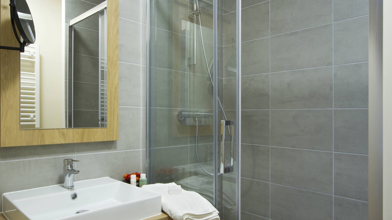 Photo of Bathroom in Eclose-Est
