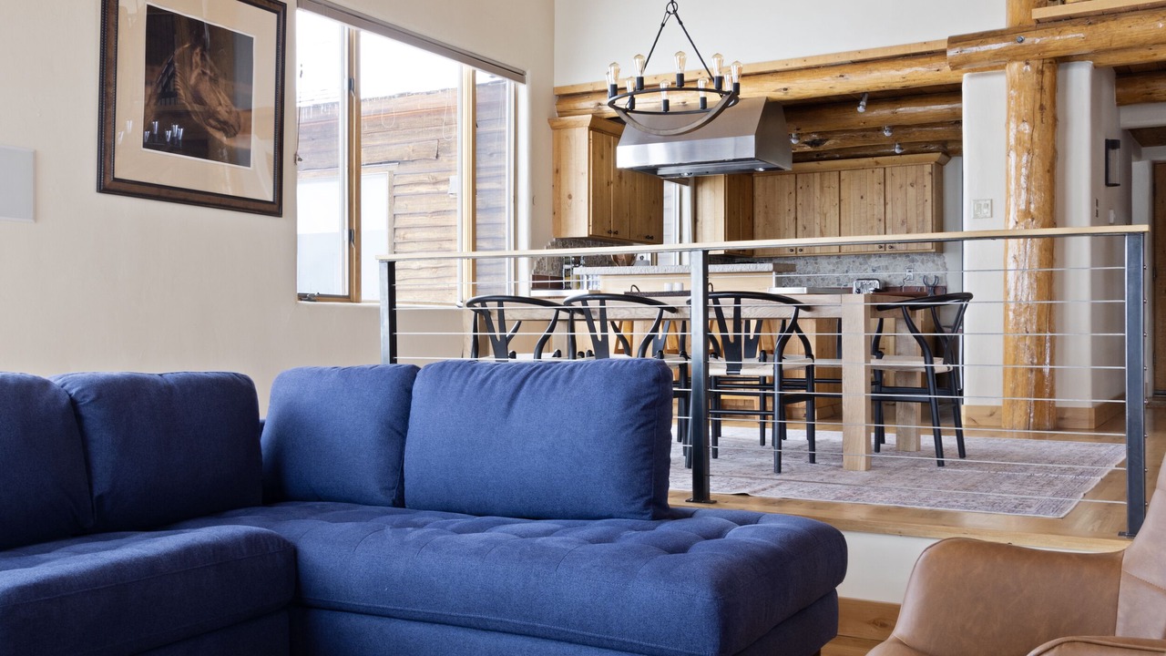 Photo of Livingroom in Spring Creek Ranch