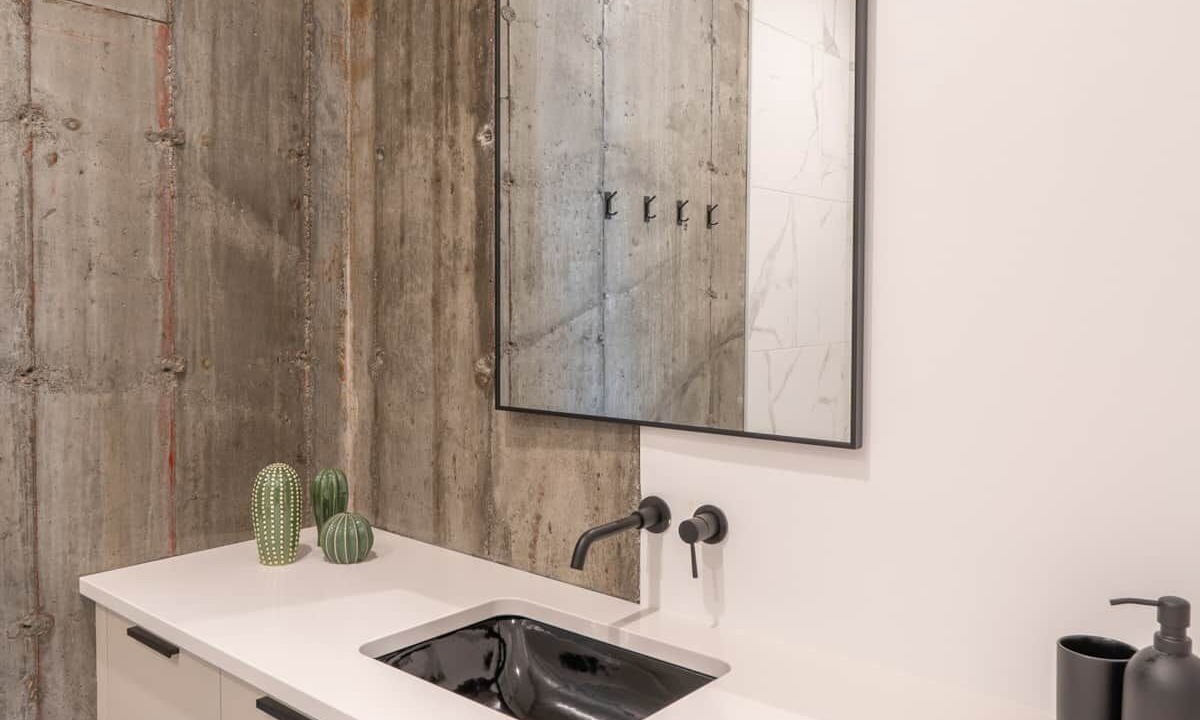Photo of Bathroom in Petite-Riviere-Saint-Francois