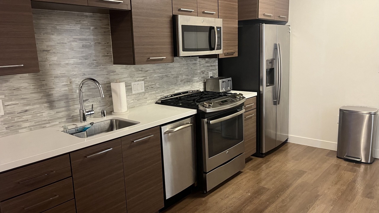 Photo of Kitchen in Wilshire Center