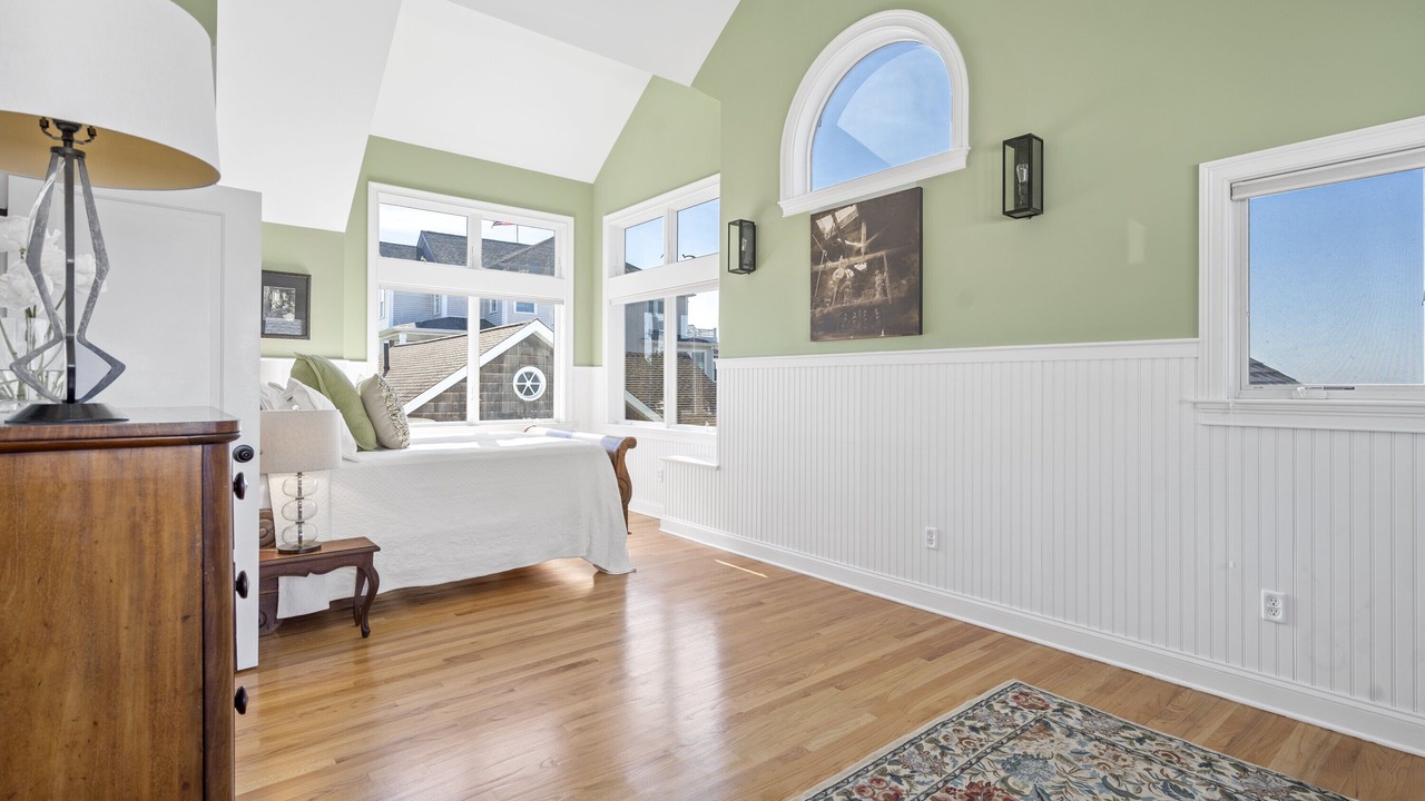 Photo of Bedroom in Clinton
